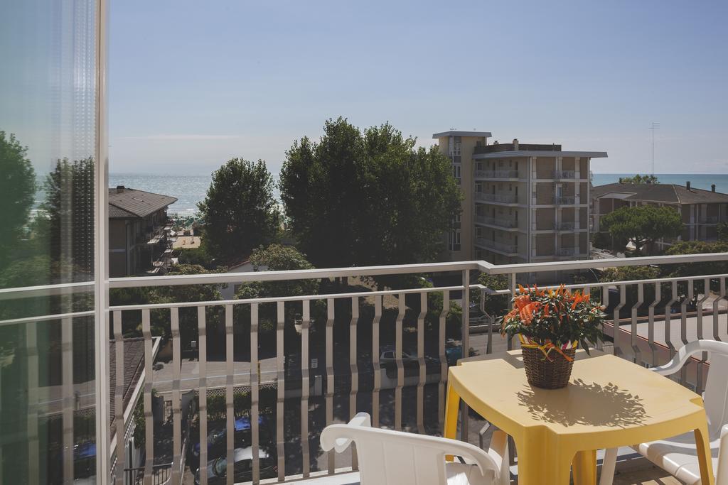 Acapulco Beach Jesolo Extérieur photo