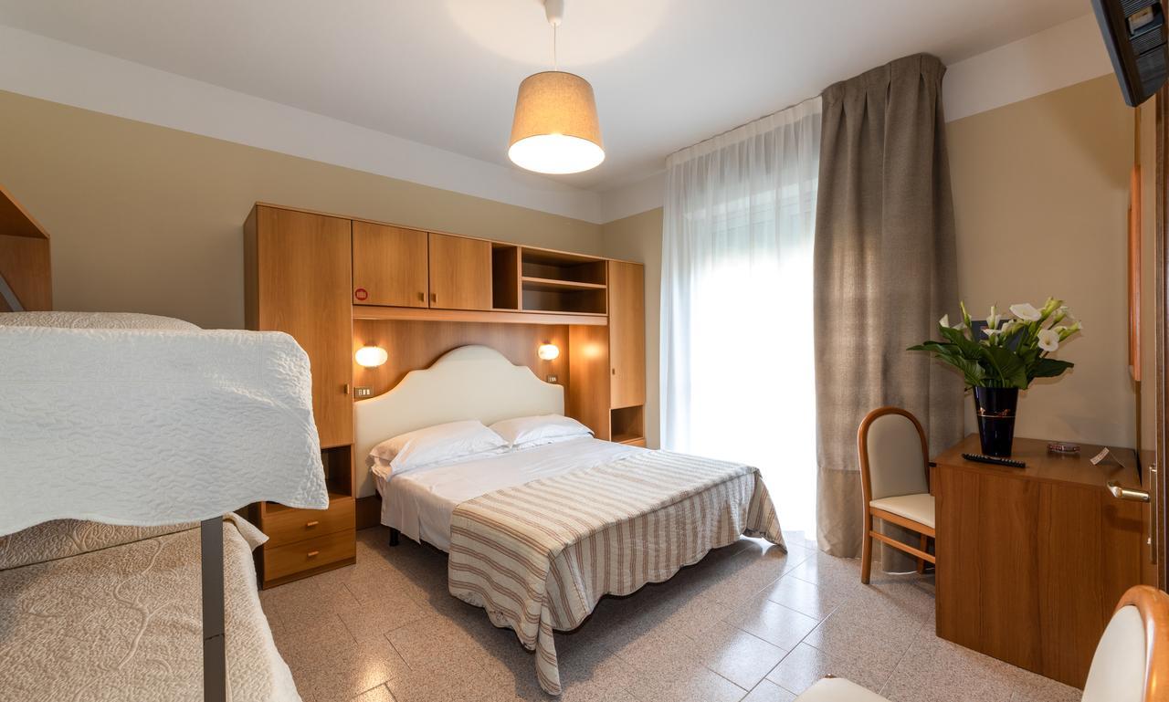 Acapulco Beach Jesolo Extérieur photo